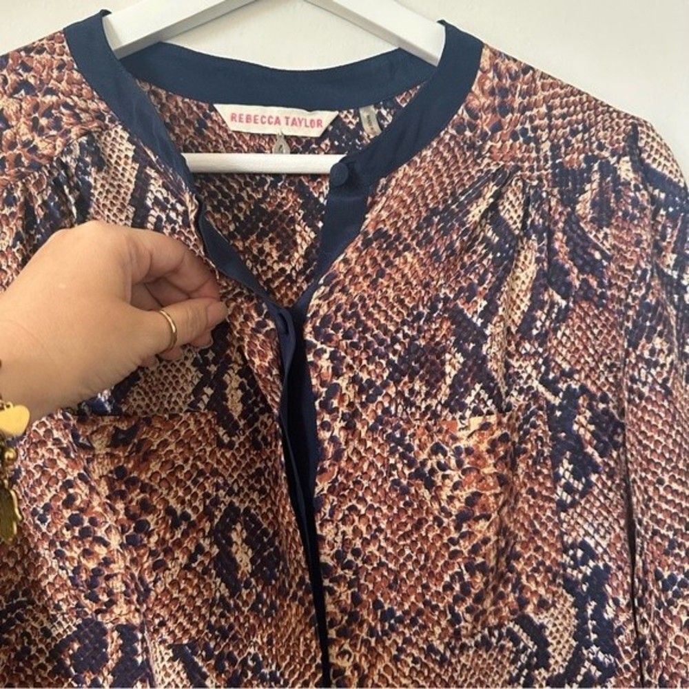 Rebecca Taylor Snakeskin Print Button Down Silk Top Size 4 - Picture 6 of 6